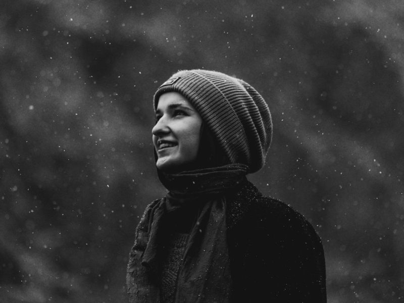 The Winter Hair Care Guide Nobody Gives You Until Your Hair Is Already Suffering